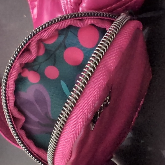 Lug Curtsy Mini Metallic Orchid Crossbody Bag. - Picture 11 of 13